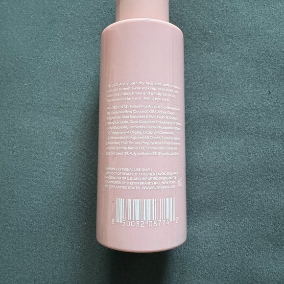 Evereden | NEW Nourishing Facial Cleansing Oil, 100 ml - Picture 3 of 6